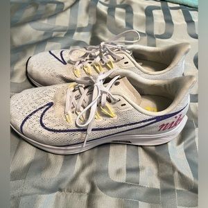 Nike Zoom-size 8.5
